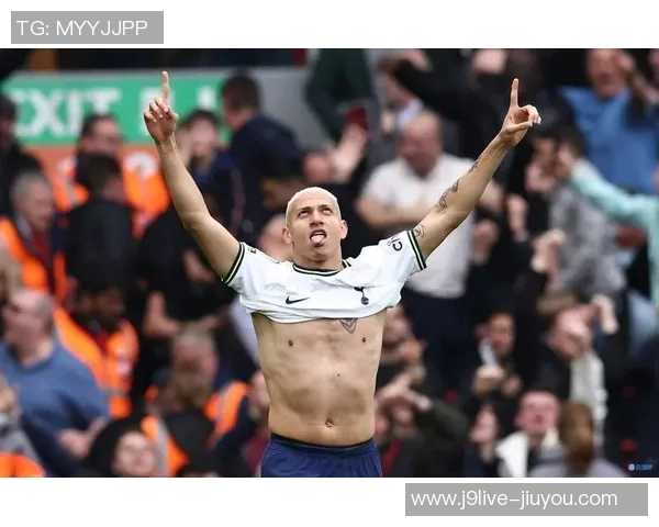 理查利森庆祝英超250场出场里程碑感慨荣幸与感激之情