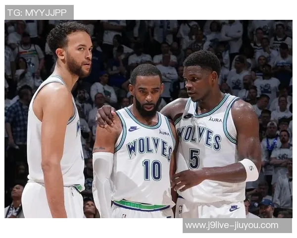 芬奇谈华子康利缺阵影响进攻强调持球决策选择是今日关键问题